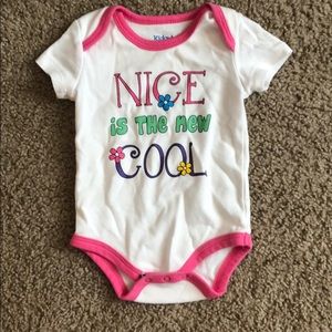 Set of 3 onesies come from a smoke/pet free home